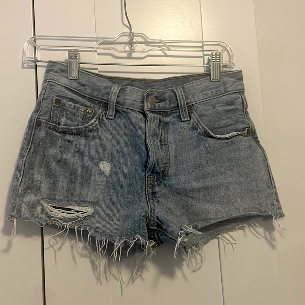Levi 501 Jean short size 24